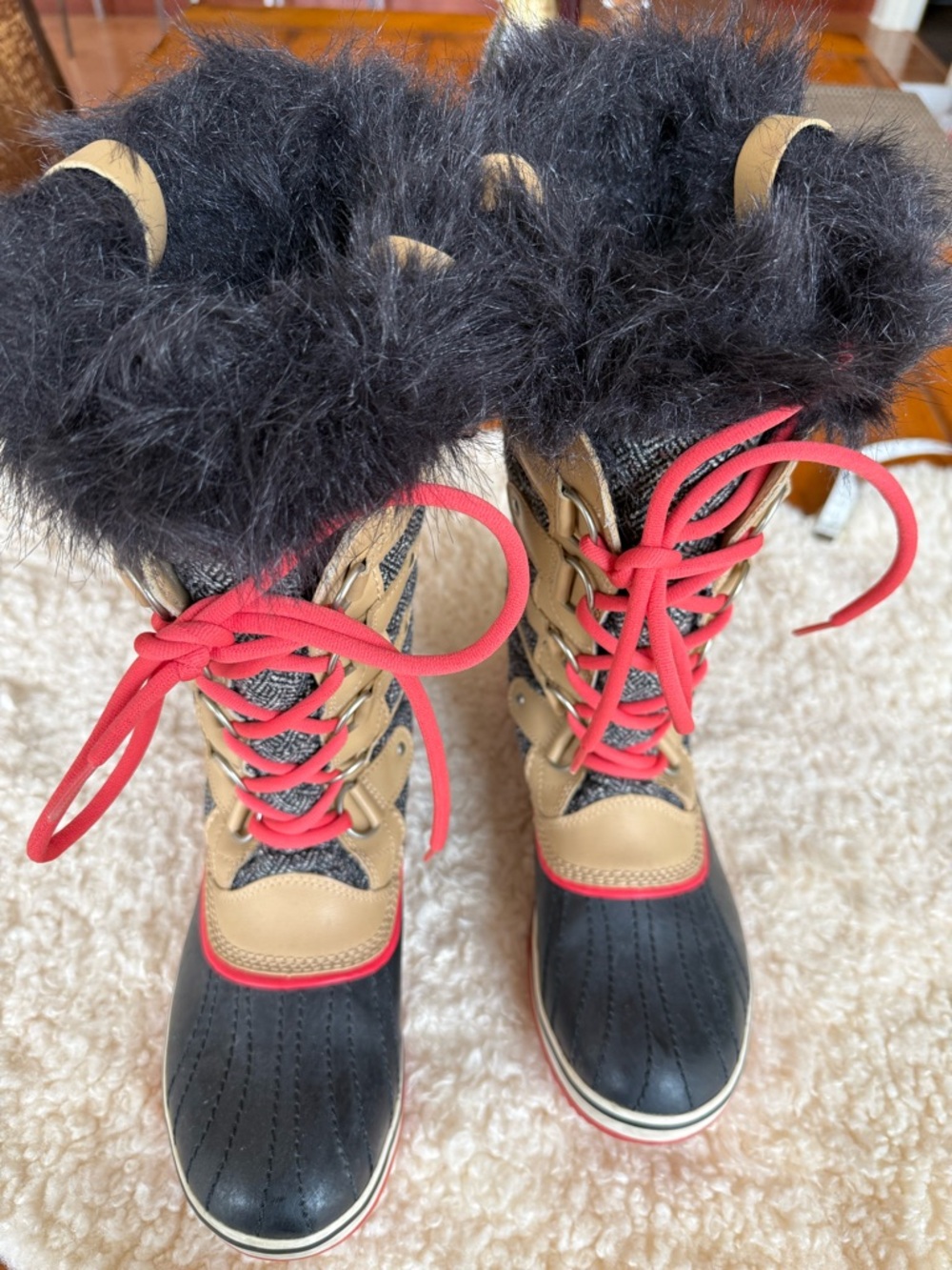 Sorel tweed with faux fur trim waterproof women’s winter boots